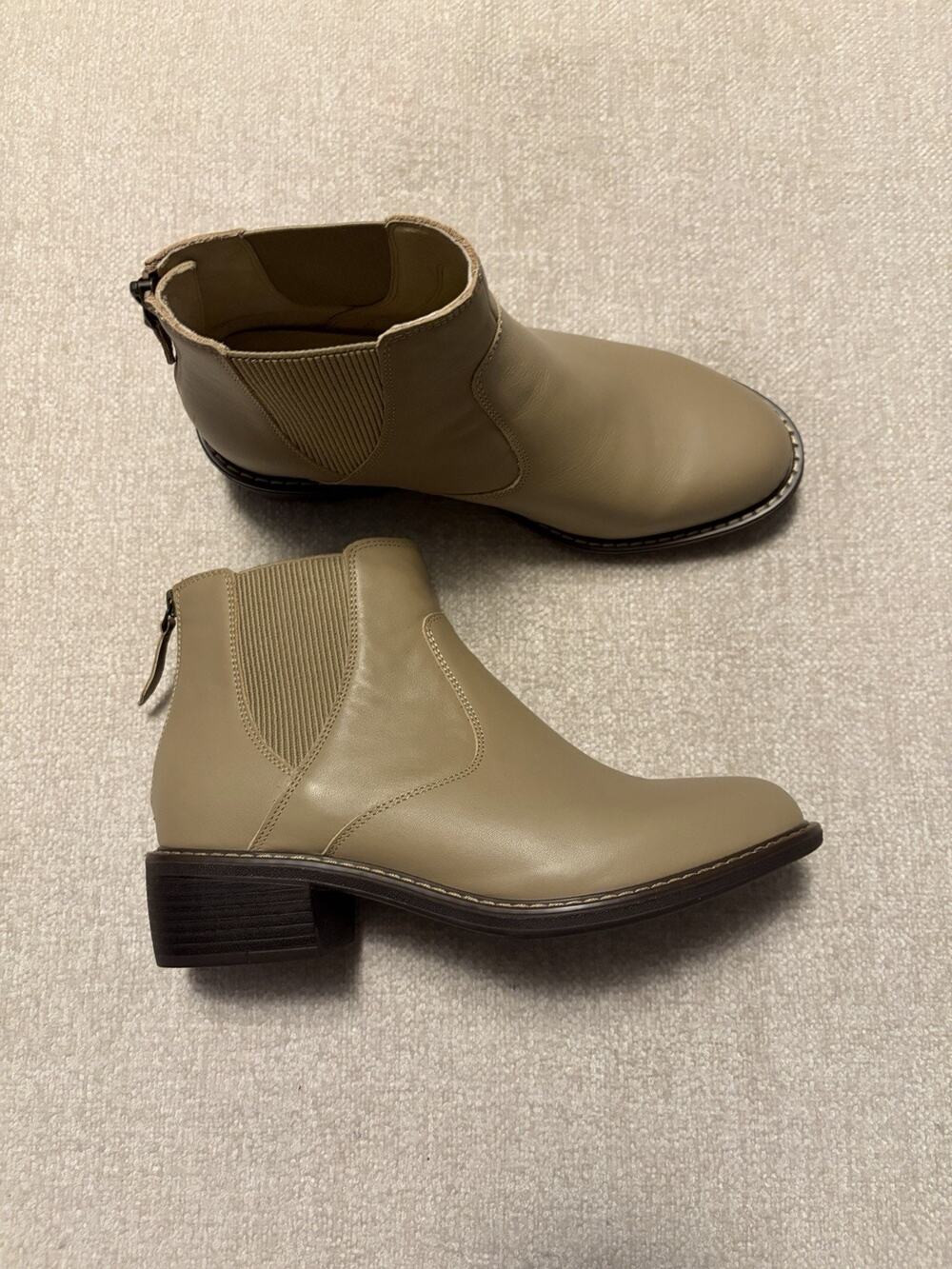 Alegria Meadow Womens Chelsea Boots Sz 9.5-10 Beige Leather Back Zip Round Toe